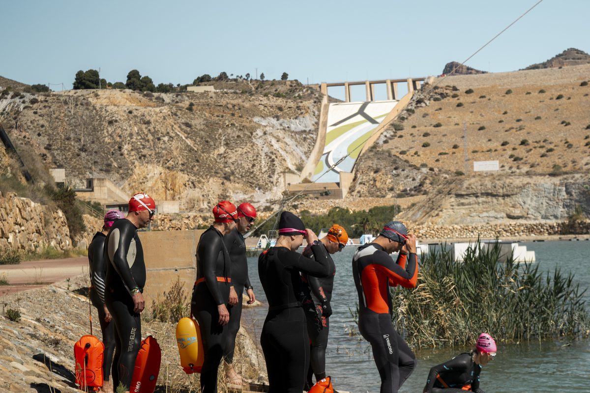 Duatlón de Cuevas — athletes preparing at Lunar Cable Park