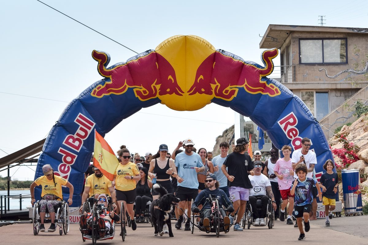 Wings for Life World Run sponsors at Lunar